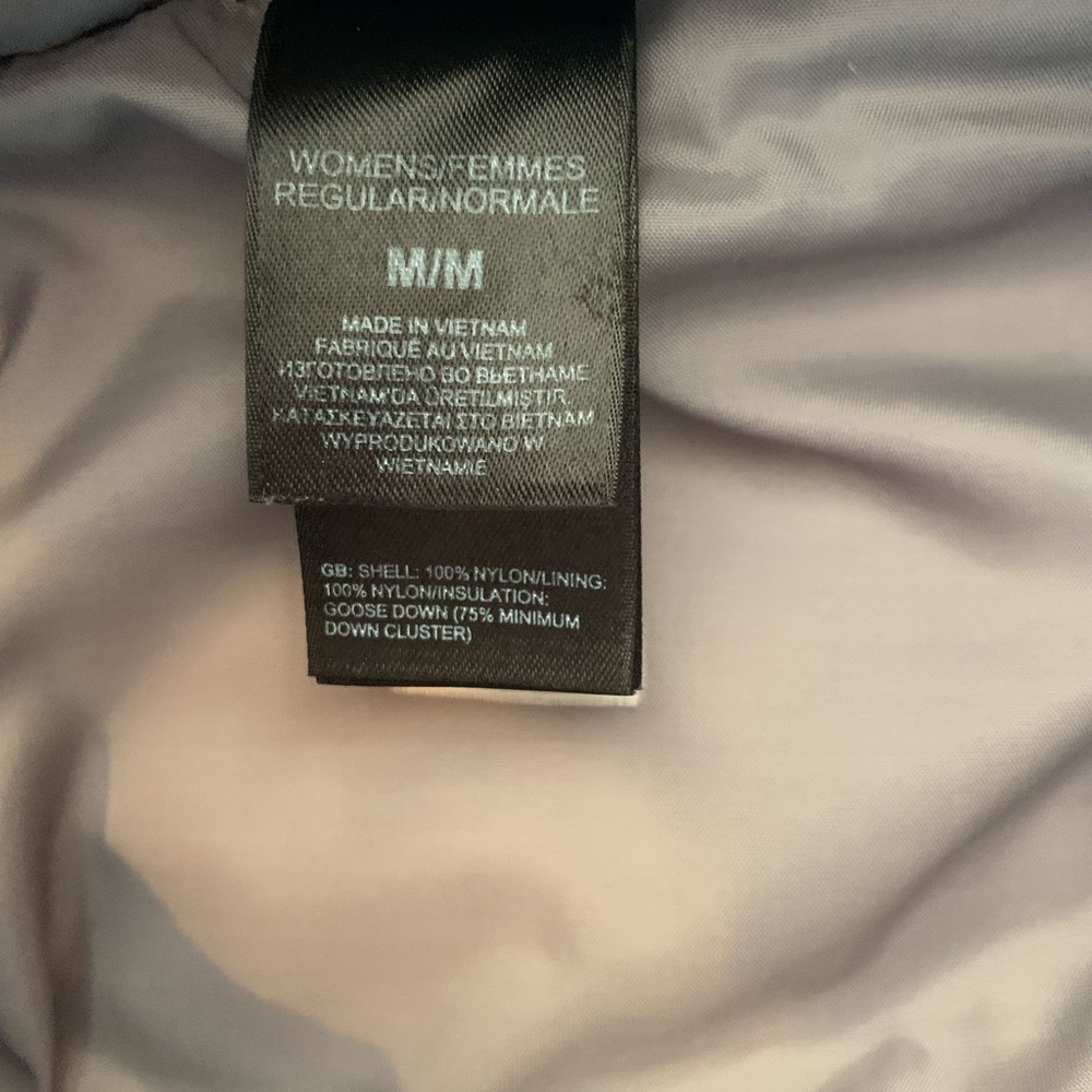 Womens North Face 550 Jacket $55 - Picture 4 of 4